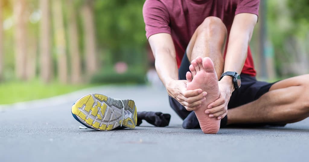 runner dealing with plantar fasciitis
