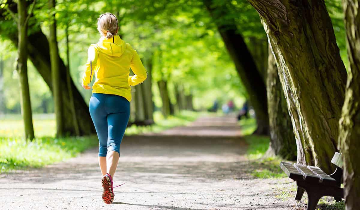 running alone or with a running group